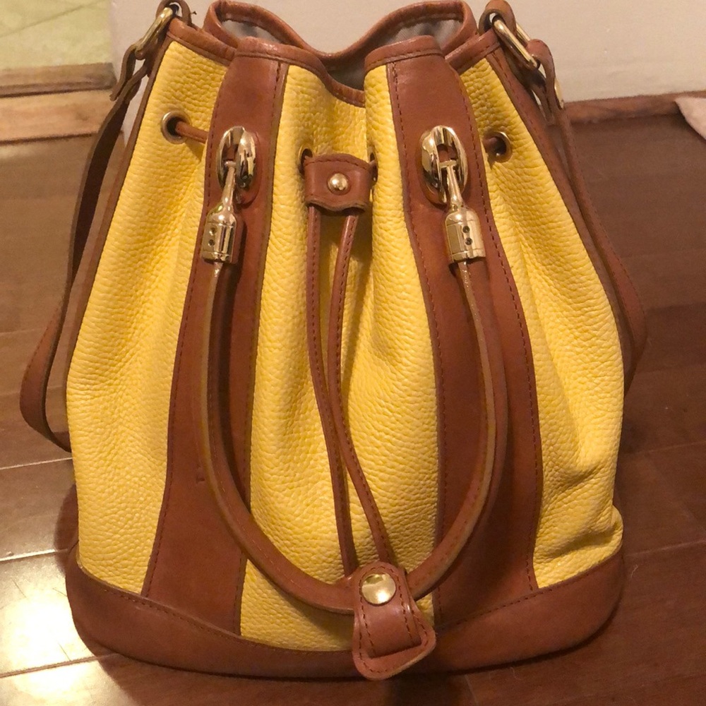 Valentina yellow purse